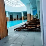 Sky & Floor 33th 28th & 25th & 19th & 13th 12th With Pool & & Fitness & Parking Included In Price Appartement