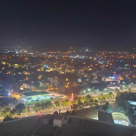 Sky & Floor 33th 28th & 25th & 19th & 13th 12th With Pool & & Fitness & Parking Included In Price Apartment