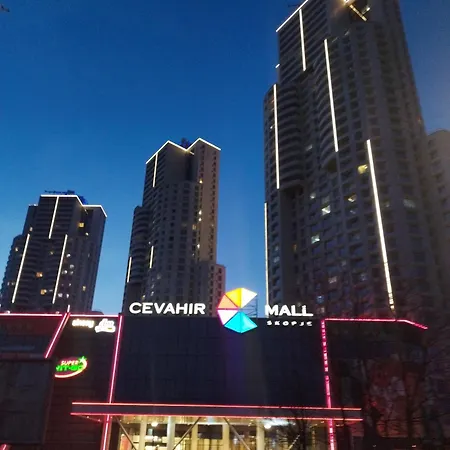 Appartement Sky & Floor 33th 28th & 25th & 19th & 13th 12th With Pool & & Fitness & Parking Included In Price Skopje