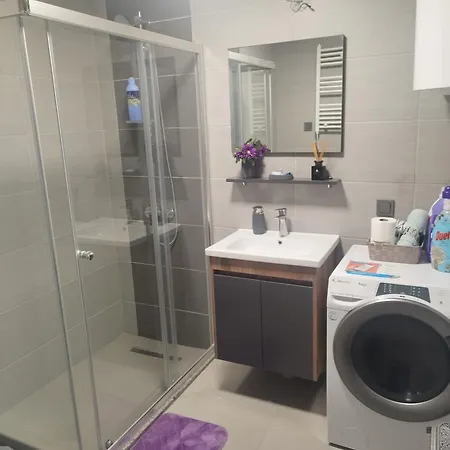 Apartment Sky & Floor 33th 28th & 25th & 19th & 13th 12th With Pool & & Fitness & Parking Included In Price