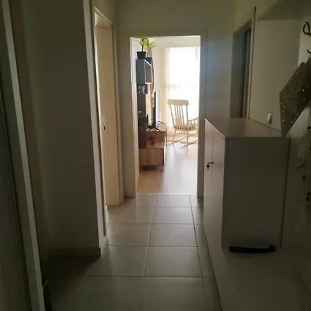 Appartement Sky & Floor 33th 28th & 25th & 19th & 13th 12th With Pool & & Fitness & Parking Included In Price Skopje