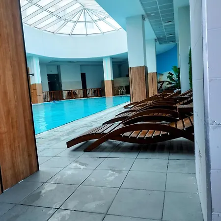 Sky & Floor 37th 33th 28th & 25th & 19th & 13th 12th With Pool & & Fitness & Parking Included In Price Апартаменты