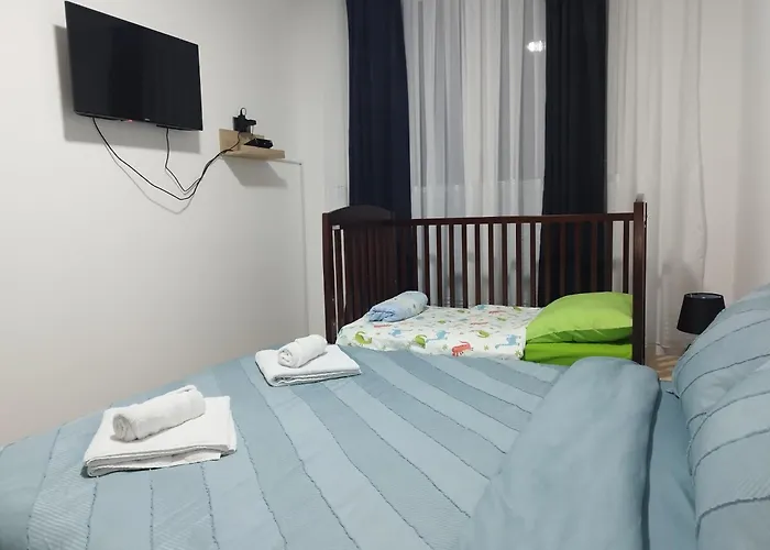 Sky & Floor 33th 28th & 25th & 19th & 13th 12th With Pool & & Fitness & Parking Included In Price Appartamento *