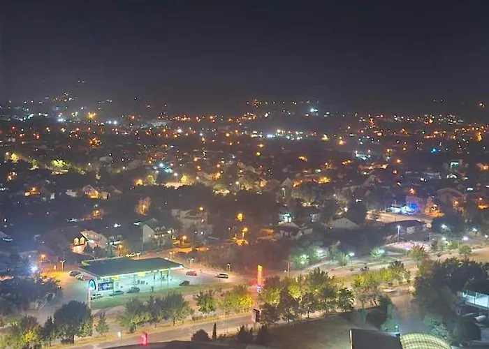 Sky & Floor 33th 28th & 25th & 19th & 13th 12th With Pool & & Fitness & Parking Included In Price Appartamento