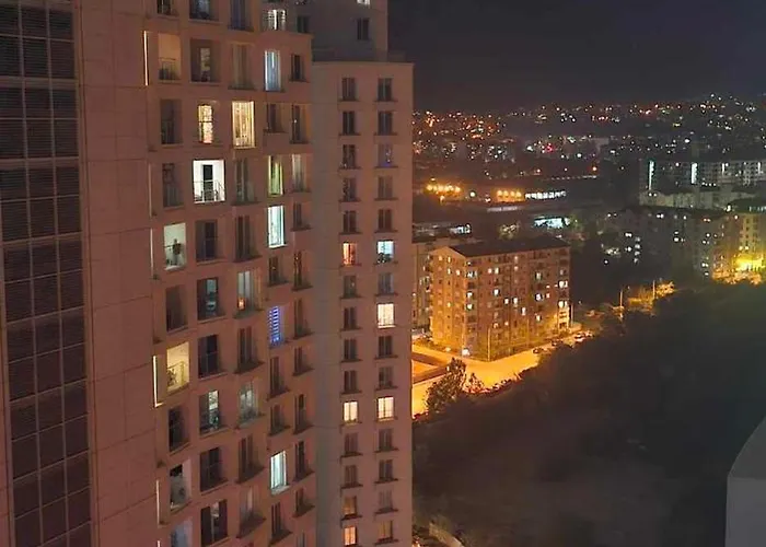 Sky City: High-rise With Pool & Access Apartment Skopje