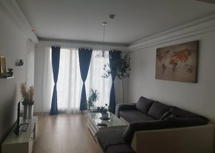 Apartment Sky City: High-rise With Pool & Access *