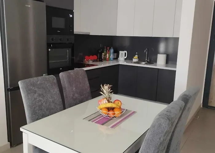 Appartamento Sky & Floor 33th 28th & 25th & 19th & 13th 12th With Pool & & Fitness & Parking Included In Price *