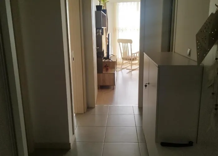 Apartment Sky City: High-rise With Pool & Access Skopje