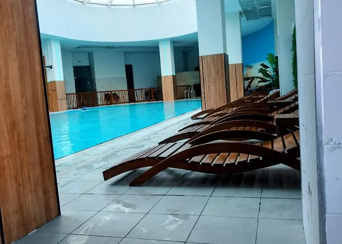 Sky & Floor 33th 28th & 25th & 19th & 13th 12th With Pool & & Fitness & Parking Included In Price Appartamento