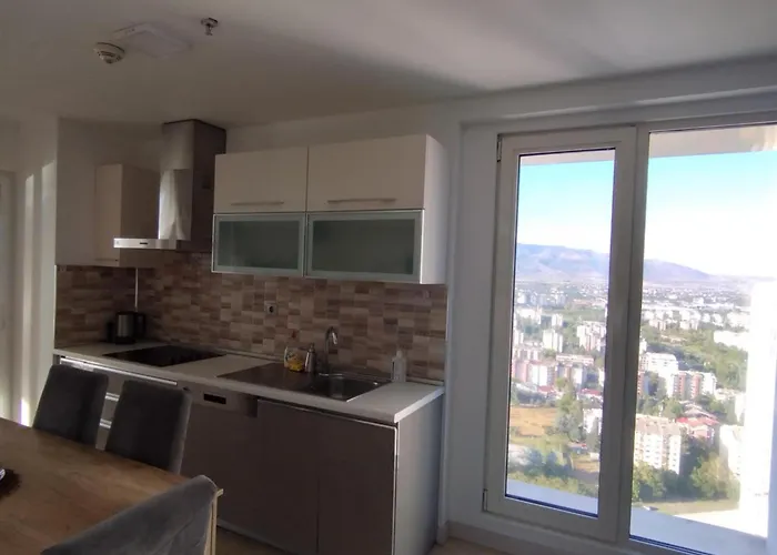 Sky & Floor 33th 28th & 25th & 19th & 13th 12th With Pool & & Fitness & Parking Included In Price Appartamento *