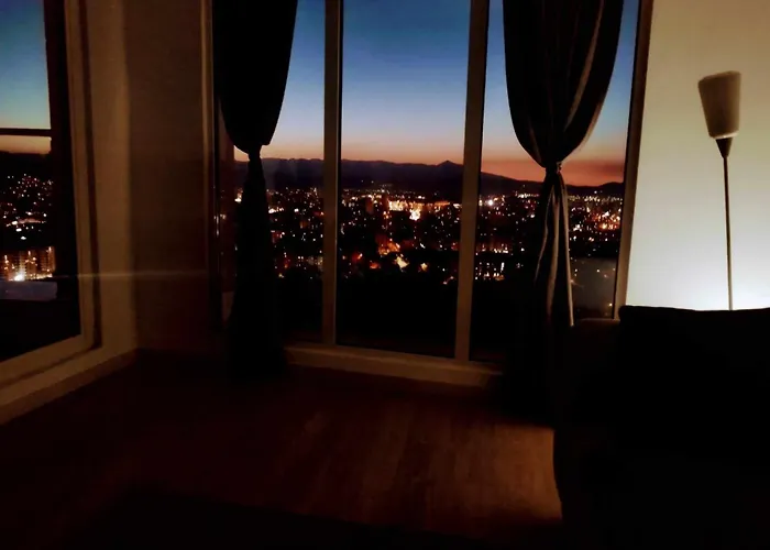 Apartment Sky City: High-rise With Pool & Access Skopje